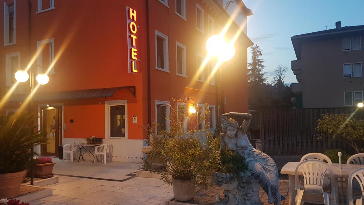 Hotel Siros Verona Exterior foto